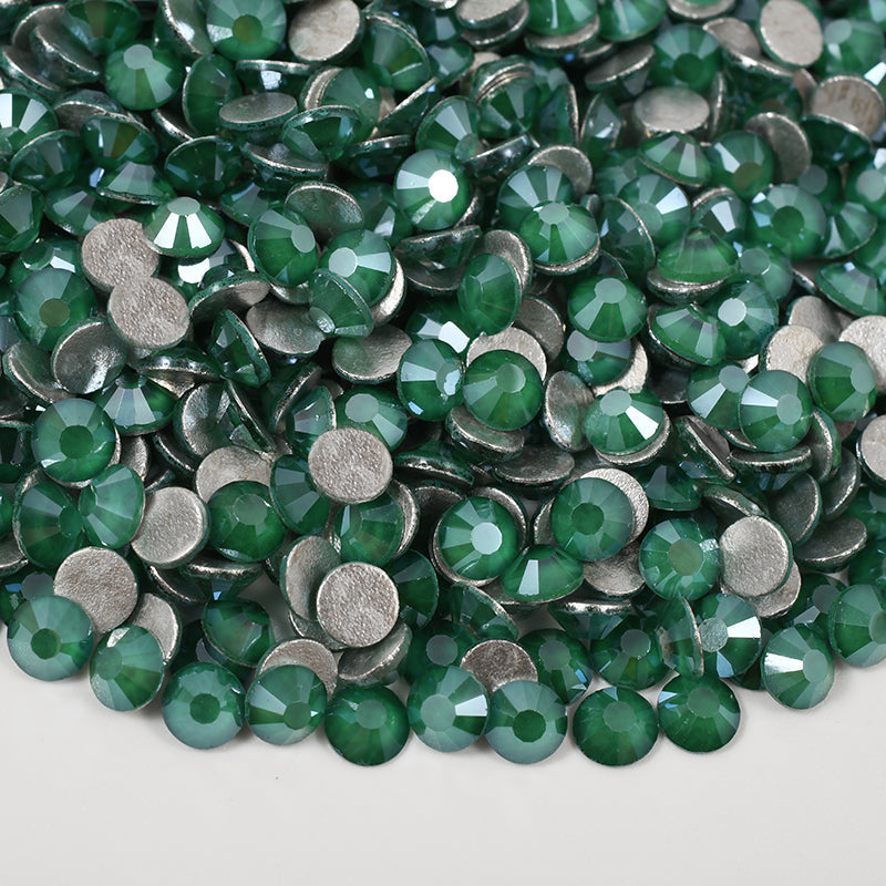 193 Mocca Emerald - Premium Rhinestones