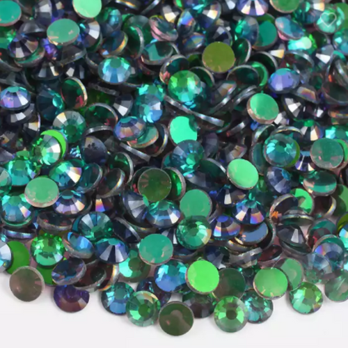 118 Polar Light Green - Premium Rhinestones