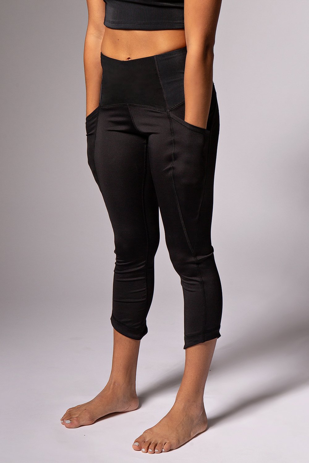 Buy online high quality Tiger Friday Facet Cropped Leggings - The Movement Boutique - Kelowna